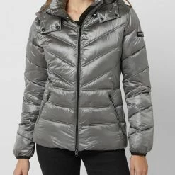 Frieda & Freddies Steppjacke Mit Abnehmbarer Kapuze - Mittelgrau 11 Frieda & Freddies Steppjacke Mit Abnehmbarer Kapuze - Mittelgrau -WELLENSTEYN Shop 617l8had9d93ccqmap54mihk6gqkij239gp3il249l74cci584q48lad8oqkodi48d2l8c2a99552gaha53jgp9oc8o64dhh6oqm8ohk74qmce9l60oj4e9i6ssj2oho6os3ec0