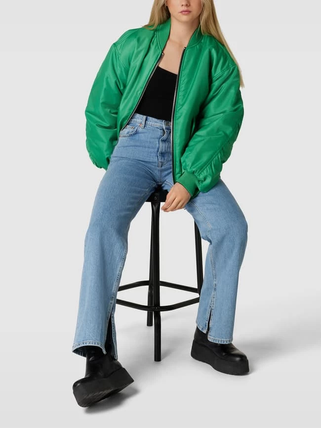 CATWALK JUNKIE Bomberjacke Mit Reißverschluss Modell 'FAYE' - Grün 3 CATWALK JUNKIE Bomberjacke Mit Reißverschluss Modell 'FAYE' - Grün