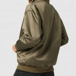 URBAN CLASSICS OVERSIZED Bomberjacke Aus Satin Modell 'Oversized Satin Bomber' - Lindgrün -WELLENSTEYN Shop 693k4i2h8hb52iid852k2h2g6kskaj2ha96j6kii9cpkmd9p916l6cajadakchpp9h14gkhg8d9lcdi4aco68p9h60r62ohmc4om8cpkcko66oho74ojecj674p32dho6thjipg