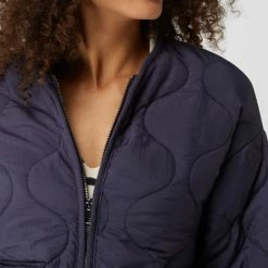 Smith And Soul Steppjacke Mit überschnittenen Schultern - Marineblau -WELLENSTEYN Shop 69a4me2h9haj4i2g9l0l6la160q52gpm9os38l1o9p94ae9n9d6k2l289t148gac98s38c1m99238diga53jaohh61ijce31cphm8d9kccr6cohl60om6phi6cpjgcpocdi3epg