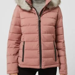 DKNY Steppjacke Mit Abnehmbarer Kapuze - Rosé 10 DKNY Steppjacke Mit Abnehmbarer Kapuze - Rosé -WELLENSTEYN Shop 6ko34ha88l1jej2c6d9j8gho8ha36ji28t4j6h9ial452jhkacq44choa9450h2aaksj4k298cs50e296l3m4e1jccpm2c9ocopjap9k6sr36e9i6pgm8p1ichgj8e1h64qmaoo