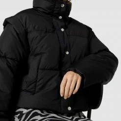 Gina Tricot Steppjacke Mit Stehkragen - Schwarz 9 Gina Tricot Steppjacke Mit Stehkragen - Schwarz -WELLENSTEYN Shop 6kokcg9g8564qja19p7kala48gr34dq28kpl4jij6573ec9j9t2kgc21951l4i2da8r46hpl60sjacal6go64c3561hjichi75i36p9k61gj6ob5chhm2e1g60pjgo9h6or62p0