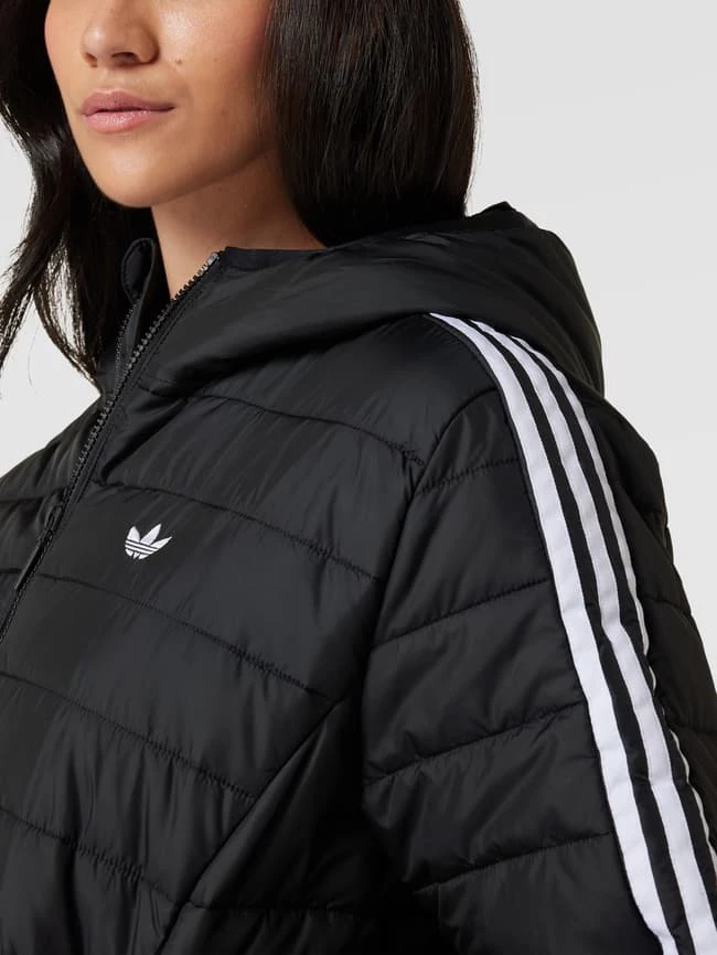 Adidas Originals Plus PLUS SIZE Steppjacke Mit Kontraststreifen - Schwarz 5 Adidas Originals Plus PLUS SIZE Steppjacke Mit Kontraststreifen - Schwarz – Bild 3