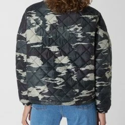 Frogbox Boxy Fit Steppjacke Mit Camouflage-Muster - Schwarz 11 Frogbox Boxy Fit Steppjacke Mit Camouflage-Muster - Schwarz -WELLENSTEYN Shop 6ks4ie239ss48ga68tajih258d0l4gq86h550jafah938dil892l2c2lah6lch9i9h7k8cq19h5jicqc6oo68pho74pmadj570pmadhkcdi34ob46kpmcdr474sjgp326ko64c8