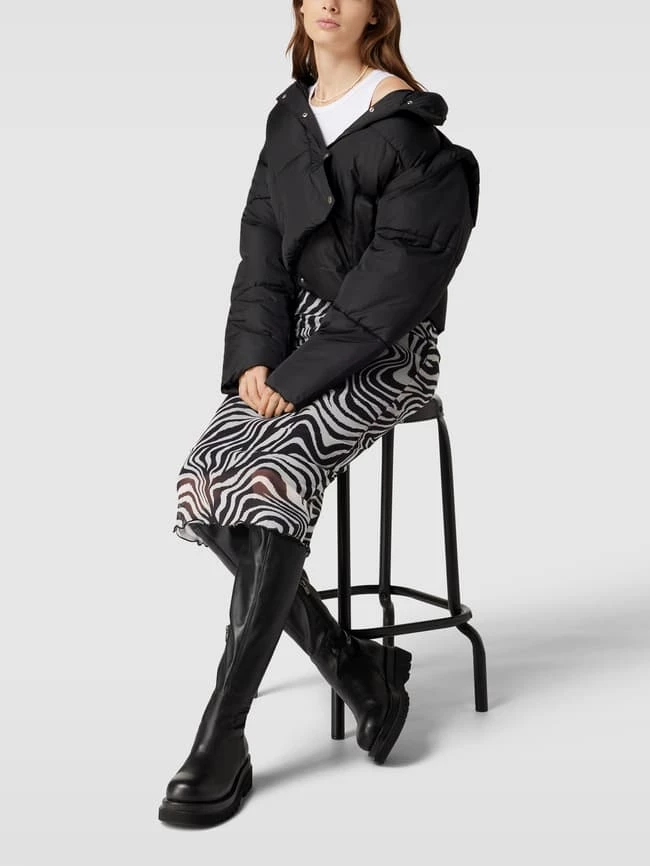 Gina Tricot Steppjacke Mit Stehkragen - Schwarz 3 Gina Tricot Steppjacke Mit Stehkragen - Schwarz