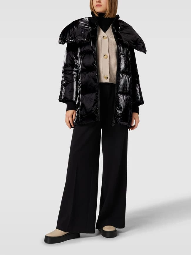 Guess Steppjacke In Glanz-Optik Modell 'MATHILDE' - Schwarz 3 Guess Steppjacke In Glanz-Optik Modell 'MATHILDE' - Schwarz