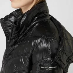 Frieda & Freddies Steppjacke Mit Abnehmbarer Kapuze - Schwarz 9 Frieda & Freddies Steppjacke Mit Abnehmbarer Kapuze - Schwarz -WELLENSTEYN Shop 7183cga68csk2hq1agr48dag8gq58kii6173eiamap336jii68p4uc9o9d3j2j1naco56iil951kukij6go30cj16kpj0or66oq38chk68pjce336lgj2p9l74omao9pckr3go8