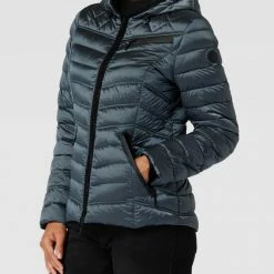 Gil Bret Steppjacke Mit Label-Patch - Blau 10 Gil Bret Steppjacke Mit Label-Patch - Blau -WELLENSTEYN Shop 74qkmh1l715j2ga56oq3ghq2ala3ajpg84sjeh1l757lcdhn857kggpi8d550chl619lcj2m70qkukif8oo6ac1g6goj2d9mc4om8chk71j3ce9iccs38p1l6tim4d1hcoojcpg