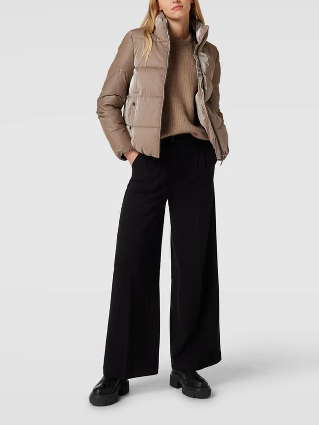 Comma Steppjacke Mit Stehkragen - Taupe 3 Comma Steppjacke Mit Stehkragen - Taupe