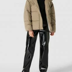 REVIEW Steppjacke Mit Kapuze - Lindgrün