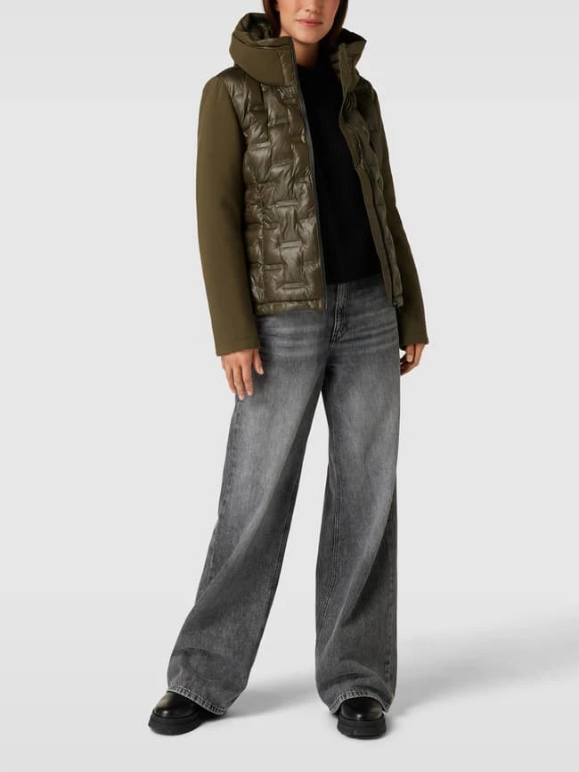 S.Oliver RED LABEL Steppjacke Mit Label-Patch - Olivgrün 3 S.Oliver RED LABEL Steppjacke Mit Label-Patch - Olivgrün