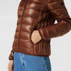 Q/S Designed By Steppjacke Mit Label-Detail - Hellbraun -WELLENSTEYN Shop 8cp4alig8paj2d1g8lb3cga79orkij27a58lckik6go58eae6pa4ml9g9h834e2hal94ugik9h6jgchl6l3jachm6cp36c9k71ijcdpk6dgm4ob56phjieb6corjaopj6cs3cdg