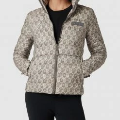 Guess Activewear Steppjacke Mit Allover-Muster Modell 'EIREEN' - Hellgrau 10 Guess Activewear Steppjacke Mit Allover-Muster Modell 'EIREEN' - Hellgrau -WELLENSTEYN Shop 8l646k1h74ql4h9n88s32d2baoq38ea1ad6j2la46l1l2jiaa574oc9l6l43ikq9acqk8i1h99352hhnaco32dpk68pj8p32cor3iopkcopm6o9i65h62e9g68p34chocgs68do