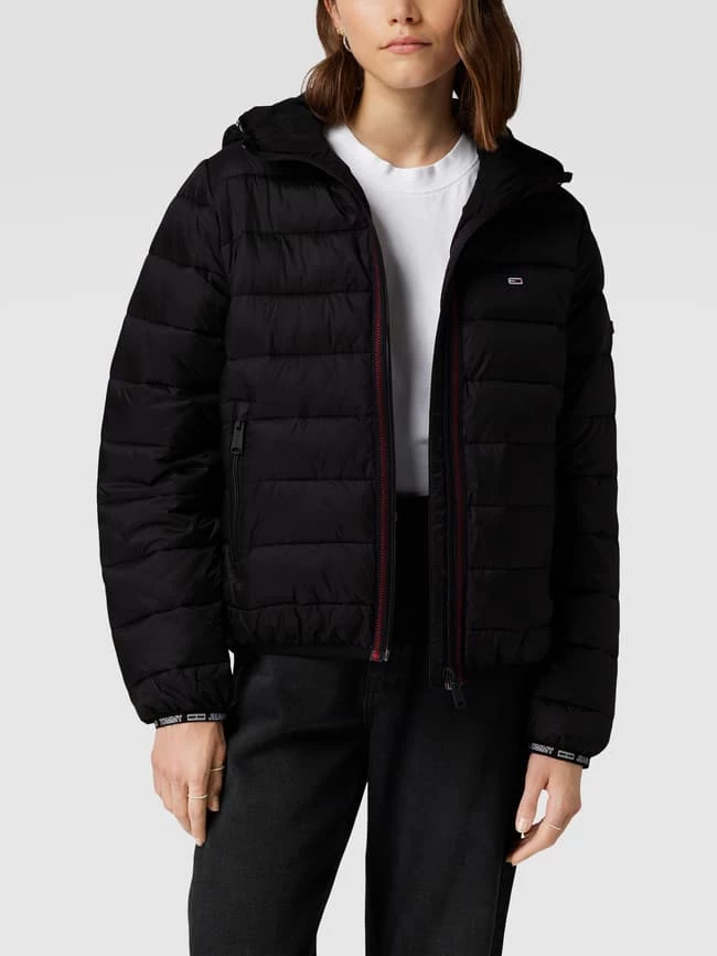 Tommy Jeans Steppjacke Mit Logo-Details - Schwarz 6 Tommy Jeans Steppjacke Mit Logo-Details - Schwarz – Bild 4