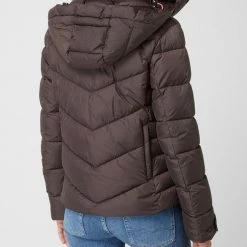 FIRE + ICE Steppjacke Mit Abnehmbarer Kapuze Modell 'Saelly' - Dunkelbraun 13 FIRE + ICE Steppjacke Mit Abnehmbarer Kapuze Modell 'Saelly' - Dunkelbraun -WELLENSTEYN Shop 8p238hqd8h458e9g6spk6j1la57j6eab956lae2960ol8cij8p234cqm75636hq7993ksg9jap848ci56p3jiphm6dj3coho60rm2opk68om2ohj64p38c3468q32chpcop34co