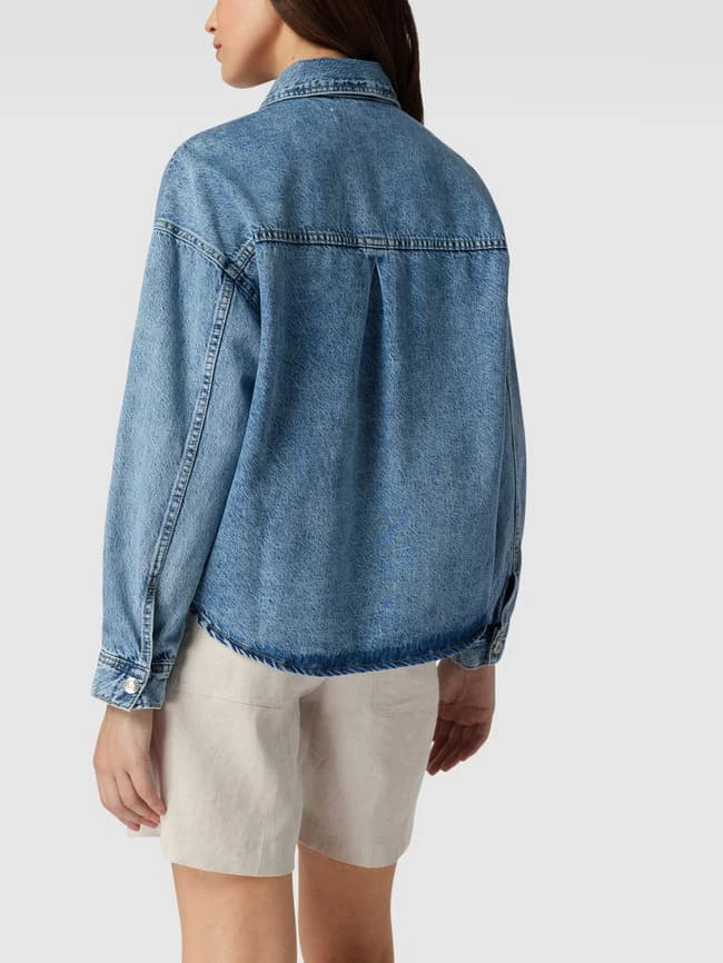 Mango Jeansjacke Mit überschnittenen Schultern - Hellblau 7 Mango Jeansjacke Mit überschnittenen Schultern - Hellblau – Bild 5