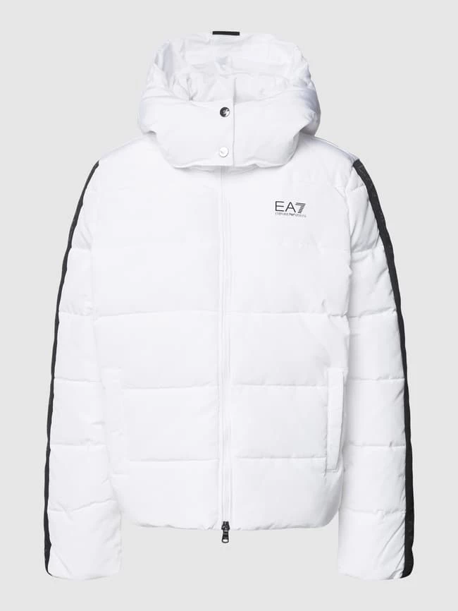 EA7 Emporio Armani Steppjacke Mit Label-Print Modell 'GIUBOTTO' - Offwhite 4 EA7 Emporio Armani Steppjacke Mit Label-Print Modell 'GIUBOTTO' - Offwhite – Bild 2