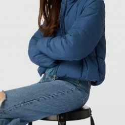 Only Steppjacke Mit Stehkragen - Dunkelblau 9 Only Steppjacke Mit Stehkragen - Dunkelblau -WELLENSTEYN Shop 9d0kak2c6p54ehafal748da38db30di78d54ulicah34qga6aco3gcac6or4ohhk9d5jcla49hb32cah853j2p1nckq62d356cr6cd9k65h3ie31cgs64e1nc4p3ad1l70om8p0