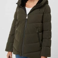 DKNY Steppjacke Mit Kapuze - Khaki 10 DKNY Steppjacke Mit Kapuze - Khaki -WELLENSTEYN Shop 9d1k4i1h9973ccq59d7kegaf9l2j8ipja91jaka660p4kd2164p4sjqe6h7kuk9na97kmgq464qlciab853j4db671gm2c1p6lijco9kc8q3gohk6srm8c9j74qj4ob2c9hj4cg