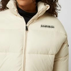 Napapijri Steppjacke Mit überschnittenen Schultern - Ecru 9 Napapijri Steppjacke Mit überschnittenen Schultern - Ecru -WELLENSTEYN Shop 9d738jqkakp48jhm8d6kml278h6jej259t852di6ap232caf617j8kai6ko46gac8sq3aia9a564mh2h9ko3aoj465ijgdb36cqjie1kcdj68e9n64s32d1gc4sjcp1p6dh62p8