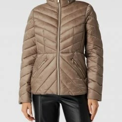 MICHAEL Michael Kors Steppjacke Mit Herausnehmbarer Kapuze - Taupe -WELLENSTEYN Shop 9go56k2iad2jikq38h346kq5a4slck1g6t5l4kai88rl2eadah842iag692ksgqa9d5kuk1k8crjec27753m8dj56ks36p1o6ooj4dhk70p3ae9gcgo3ecj474rj2e1l74rm8cg