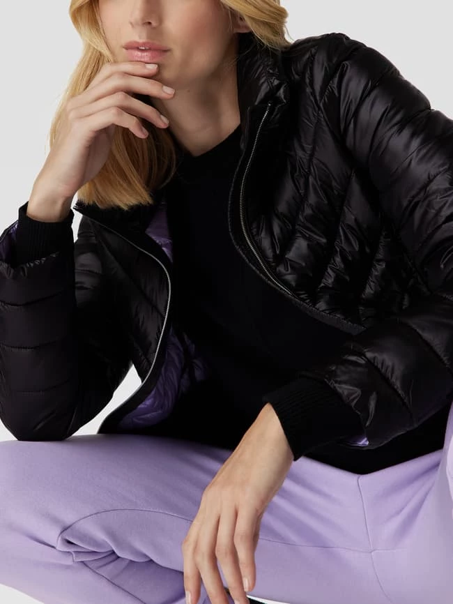 Christian Berg Woman Selection Steppjacke Mit Stehkragen Und Reißverschlusstasche - Schwarz 5 Christian Berg Woman Selection Steppjacke Mit Stehkragen Und Reißverschlusstasche - Schwarz – Bild 3