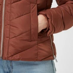 Tom Tailor Steppjacke Mit Herausnehmbarer Kapuze - Mittelbraun -WELLENSTEYN Shop 9h844l1k990jid2b6gqkkgie9gql6k1g9l23ed9n6h458j288l542cql9p2jek1p8opl4jq98h2kel2188o68dpn6sp36dr2ckpm8p9k6osj4ohp68r6ad1j6gojap9l6kp3ip8
