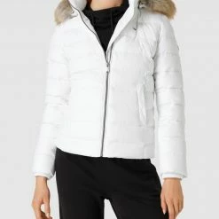 Tommy Jeans Steppjacke Mit Brand-Stitching Modell 'BASIC HOODED DOWN JACKET' - Weiß 10 Tommy Jeans Steppjacke Mit Brand-Stitching Modell 'BASIC HOODED DOWN JACKET' - Weiß -WELLENSTEYN Shop 9p53chic7134sj226dakmhqja0s30k229csl6kql61952jhi68s58i9o718l2iq79ss30di9a0oj4li88l3jiphp6orm8dhpcosmcc1k68r66eb2cdgm4o9i6lh3ep9jc4sjgd0