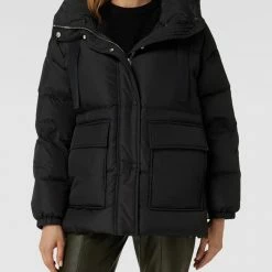 Marc O'Polo Oversized Daunenjacke Mit Stehkragen - Schwarz 10 Marc O'Polo Oversized Daunenjacke Mit Stehkragen - Schwarz -WELLENSTEYN Shop 9p84ajq89d94md24ad23iii6993l2khha5b44j2da13jggi775748dhpap4jgci19d94ogi990pjekph653jep1p6krjip9j64r3ap9k60sm6e9p6hgm8e32c8qj2c9n6sp3idg