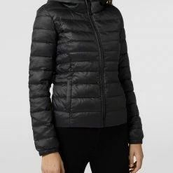 Only Light-Steppjacke Mit Kapuze - Schwarz 15 Only Light-Steppjacke Mit Kapuze - Schwarz -WELLENSTEYN Shop 9tal4h278584oiie9534ec266d2kmkad6os3gl2i8la5akqg6d1l4dq365a46gqlah23gi9n653l6i25aoo3ip9kc9gm8cb56sr36d1k75j32e1icko3epb6c8q34cb3cpj3co8