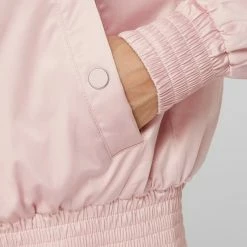 Guess Blouson Mit Message-Stickerei Modell 'Alexia' - Rosa 9 Guess Blouson Mit Message-Stickerei Modell 'Alexia' - Rosa -WELLENSTEYN Shop a18l0iae858k6hai8so38hi69p646d1k8954khqb8t6j8i288p246kik6gs4gk9h6kqksj9h9l548e2l613jio9n70q30c9gc9h3cc1kcoo6ae346orj8dpkc9gjior6c4omado