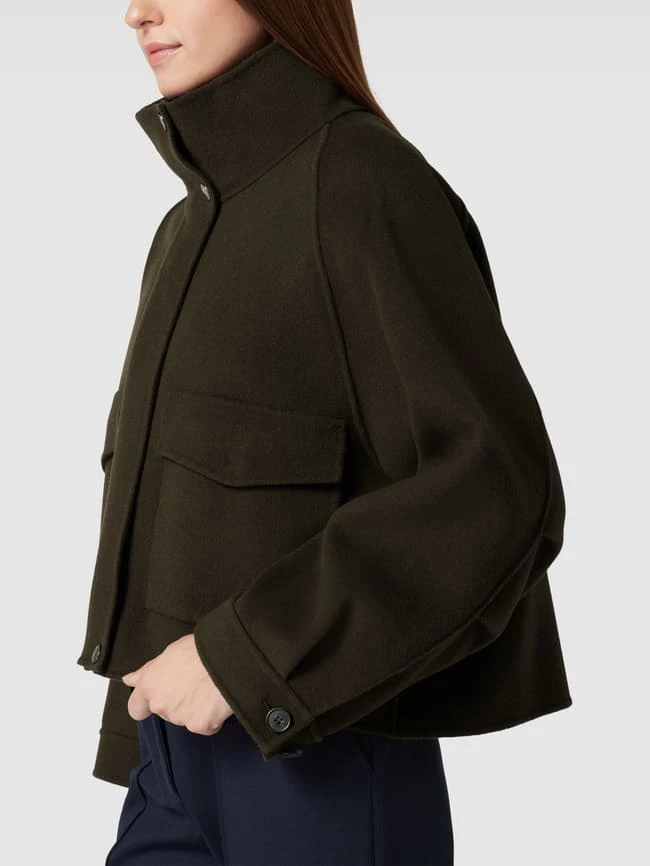 Weekend Max Mara Cropped Jacke Aus Reiner Schurwolle Mit Raglanärmeln - Olivgrün 5 Weekend Max Mara Cropped Jacke Aus Reiner Schurwolle Mit Raglanärmeln - Olivgrün – Bild 3