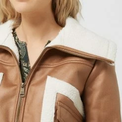 DKNY Jeans Jacke In Shearling-Optik - Sand -WELLENSTEYN Shop a8p44cada8r58cq2691j2jac6go38cq374sk2i9nacs4eeajad1keipk9pakke9o6p3j8jq270ol2iig953j8dpk6som8pj26tij2o9k71i3ceb2c4rjae9h6kpj0p1nc8r6coo