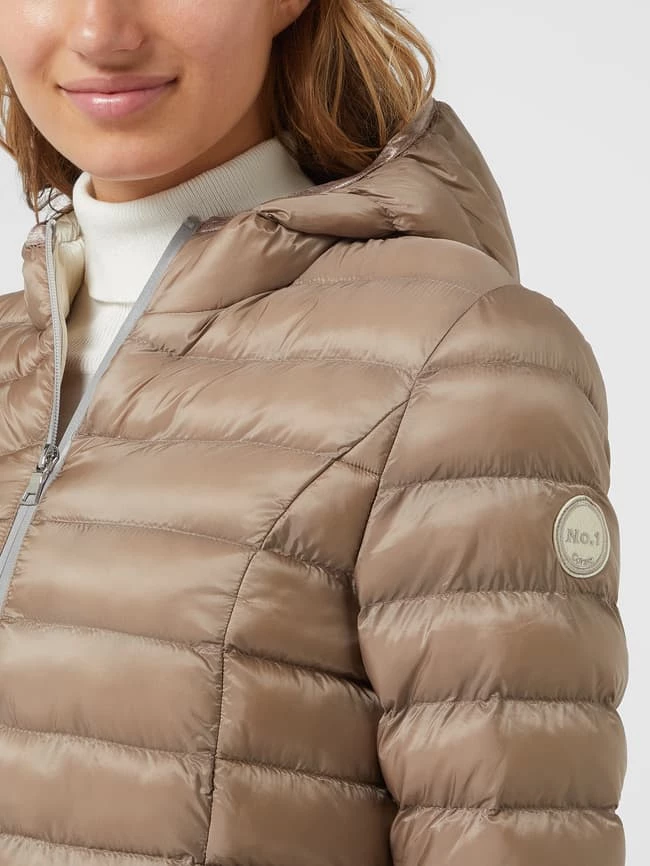 No.1 Como Steppjacke Mit Kapuze Modell 'Bergen' - Taupe 5 No.1 Como Steppjacke Mit Kapuze Modell 'Bergen' - Taupe – Bild 3