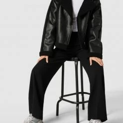 WELLENSTEYN Shop 15 Gina Tricot Jacke In Leder-Optik Modell 'Cami Sherling Jacket' - Schwarz