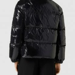 Marc Cain Daunenjacke In Glänzender Stepp-Optik - Schwarz 11 Marc Cain Daunenjacke In Glänzender Stepp-Optik - Schwarz -WELLENSTEYN Shop acqk8kaeacsjgl2ma13l0j9h8gqj0j248oql0d25ad8ksca19sq3eiic993k4j1h6p2jek269l7jeiqe68o3io9h6ksm8or5chimac1k6kp66e326lj3ceb571i32cj26sp36pg