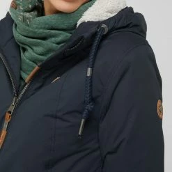 Ragwear Parka Mit Kapuze Modell 'Zuzka' - Dunkelblau 9 Ragwear Parka Mit Kapuze Modell 'Zuzka' - Dunkelblau -WELLENSTEYN Shop aha34gam9cr54kq674s4eg9m996jie2k8dajge9o65944hidaksj2gq58p0jcc1ka4okec23a97l6g9n9ko68dpk64oj0cj5coq64p9k60sjeeb164pjad326kojap316grm6cg