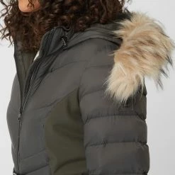 Garcia Steppjacke Mit Abnehmbarer Kapuze - Olivgrün 9 Garcia Steppjacke Mit Abnehmbarer Kapuze - Olivgrün -WELLENSTEYN Shop ahb32li28d9l6iqfa8q5aiai8go3egai94sk2j2aal8laea88kolcipp6t94udae8l8j0kpka50jgia574o36e9o6osj4p1ncko68phk74smce9hc8ojiohocopm2ohh75gj8c0