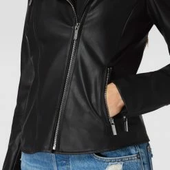 ARMANI EXCHANGE Jacke In Leder-Optik - Schwarz 9 ARMANI EXCHANGE Jacke In Leder-Optik - Schwarz -WELLENSTEYN Shop aoo4akae650jee9ka4rjgkq96p7kieaia9236dicalb38j9o7555aiqe6ko4ghpo68pkoh23agqkodaj6go3cc9h6ssj0d9p60rm6chk6gr3iob5cdi64cho6hhmcchgcpimcoo