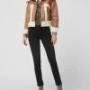 DKNY Jeans Jacke In Shearling-Optik - Sand 2 DKNY Jeans Jacke In Shearling-Optik - Sand -WELLENSTEYN Shop ap94ccqc9h6j2ji865a42k9n8p6kme1g98r48ka39pajcha79lak4dae8hb42gaaal6jclak617jagqgah3m2chm6os62cj5c9h3gphk68sjge9hc4q6cp9pcoq3idr1c9j34p8